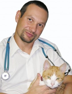 Doc. Ing. MVDr. Ladislav Novotn�, PhD, DACVP, FRCPath, DECAAH, MRCVS